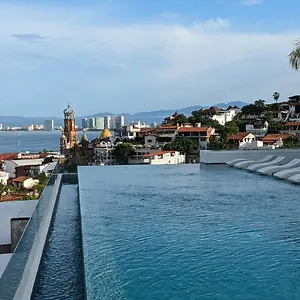 Romantic With Stunning Rooftop Pool And Jacuzzi In Pv By Alterhome Apartment